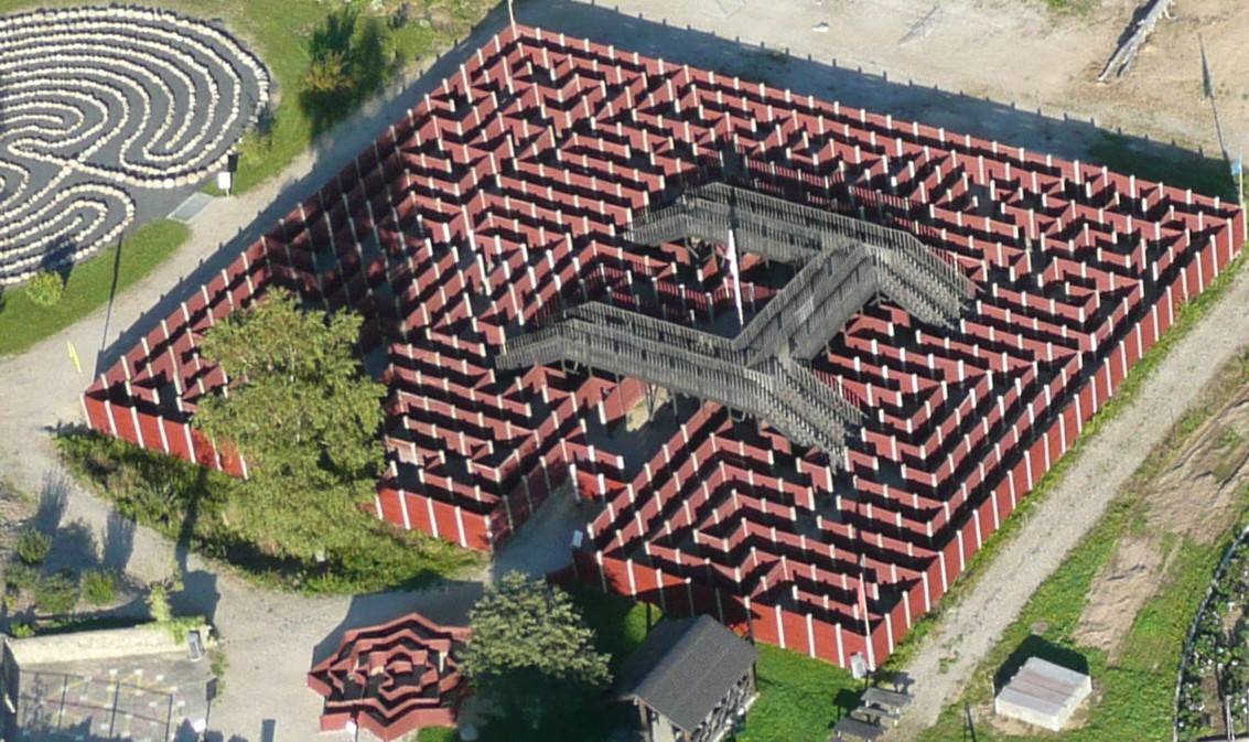 3D Maze, aerial view